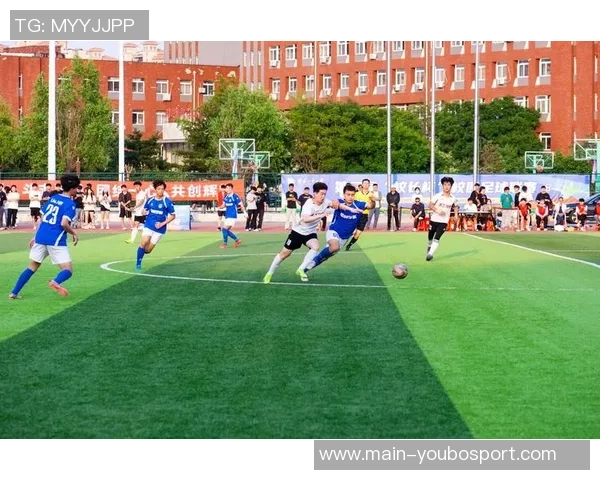 我乐足球俱乐部携手青少年培养足球人才共创美好未来